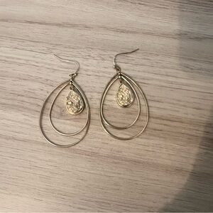 Elegant Gold Teardrop Earrings